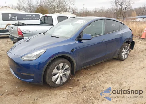 2023 Tesla Model Y Awd/Long Range Dual Motor All-Wheel Drive z USA, uszkodzony, nr VIN 7SAYGDEE1PA189618